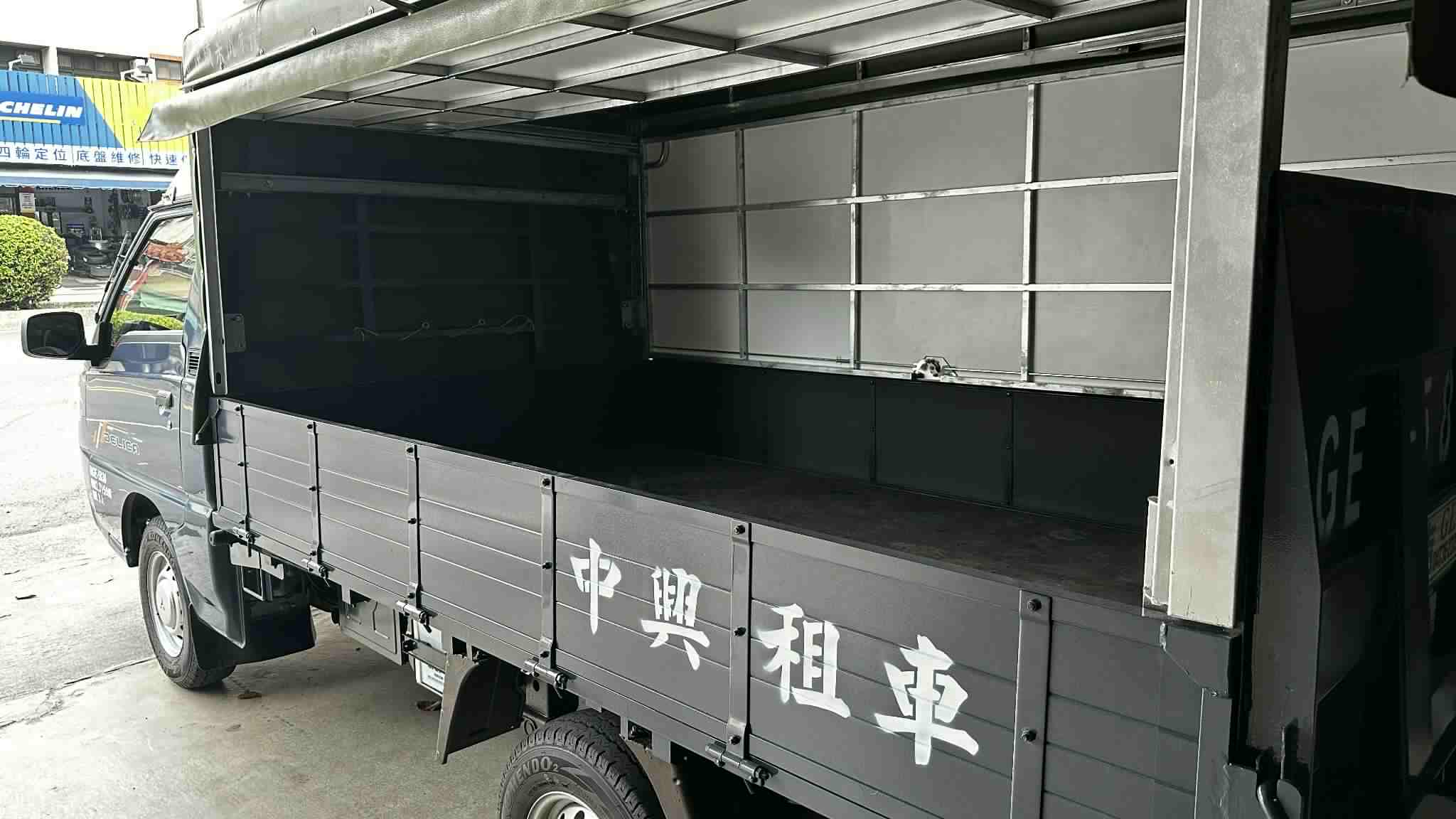 2026年三菱得利卡2.7噸(自排/昇降尾門/帆布棚架)